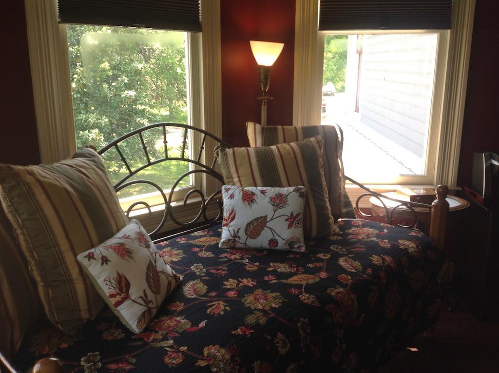 Inn On The Creek Salado Room photo