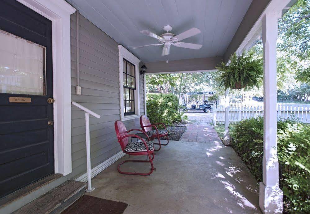 Inn On The Creek Salado Exterior photo